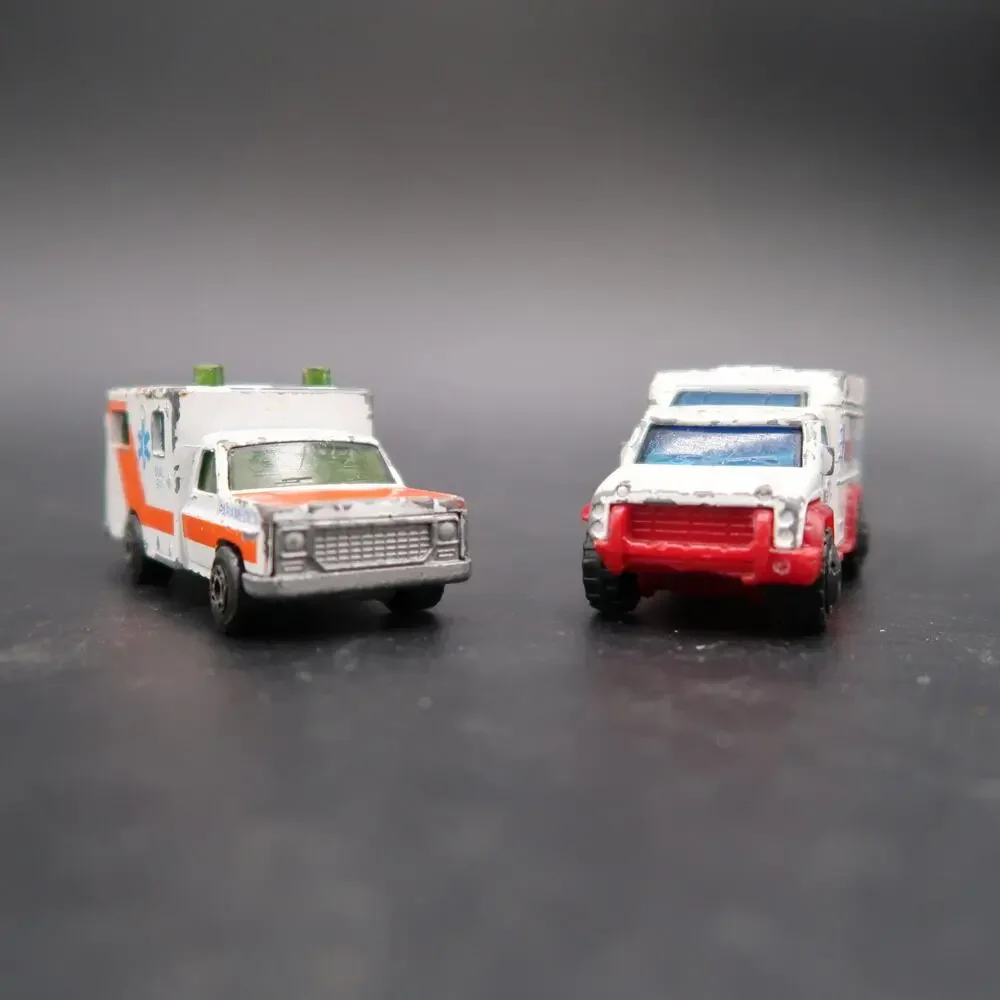 Matchbox Diecast Cars Set of 2 1:64 Scale Ambulance Rescue Vehicle PLEASE READ